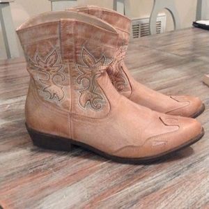 Cowgirl boots (ankle) NWOT